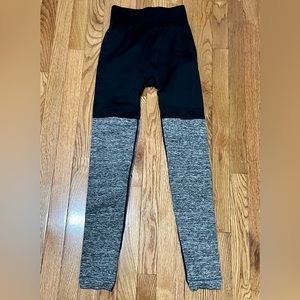 New Gymshark Black and Gray Two-Toned Leggings Small